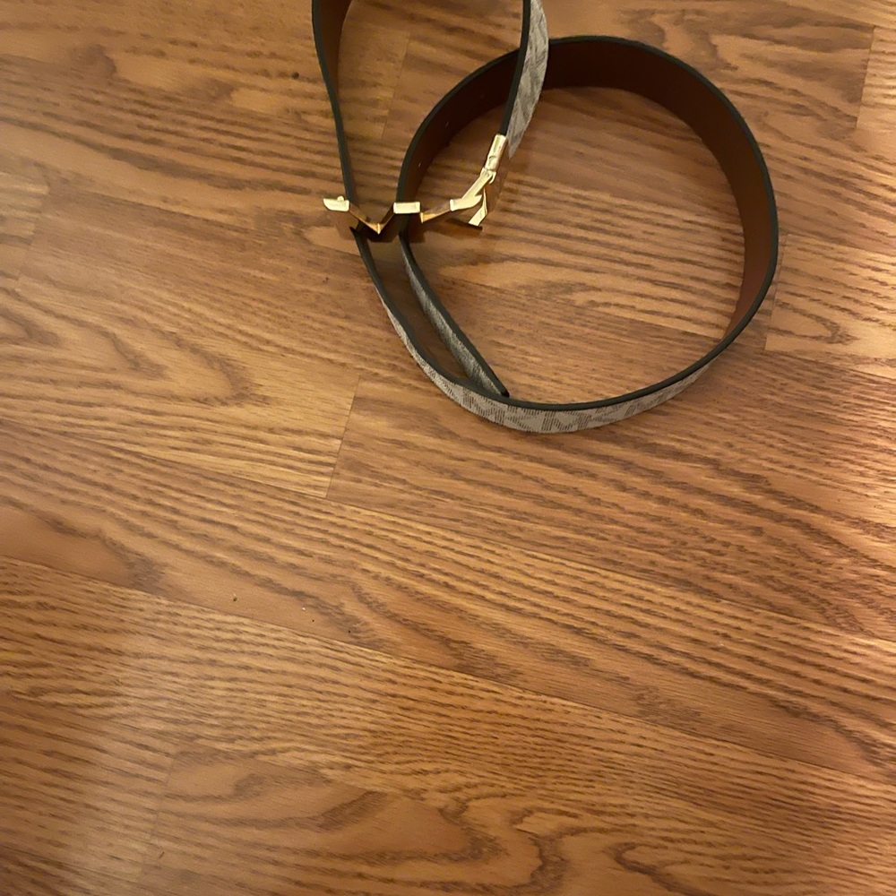 Michael Kors belt